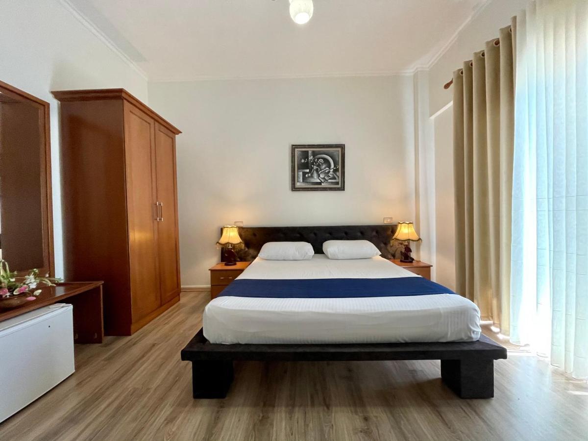 Benilva Hotel Shkallnur